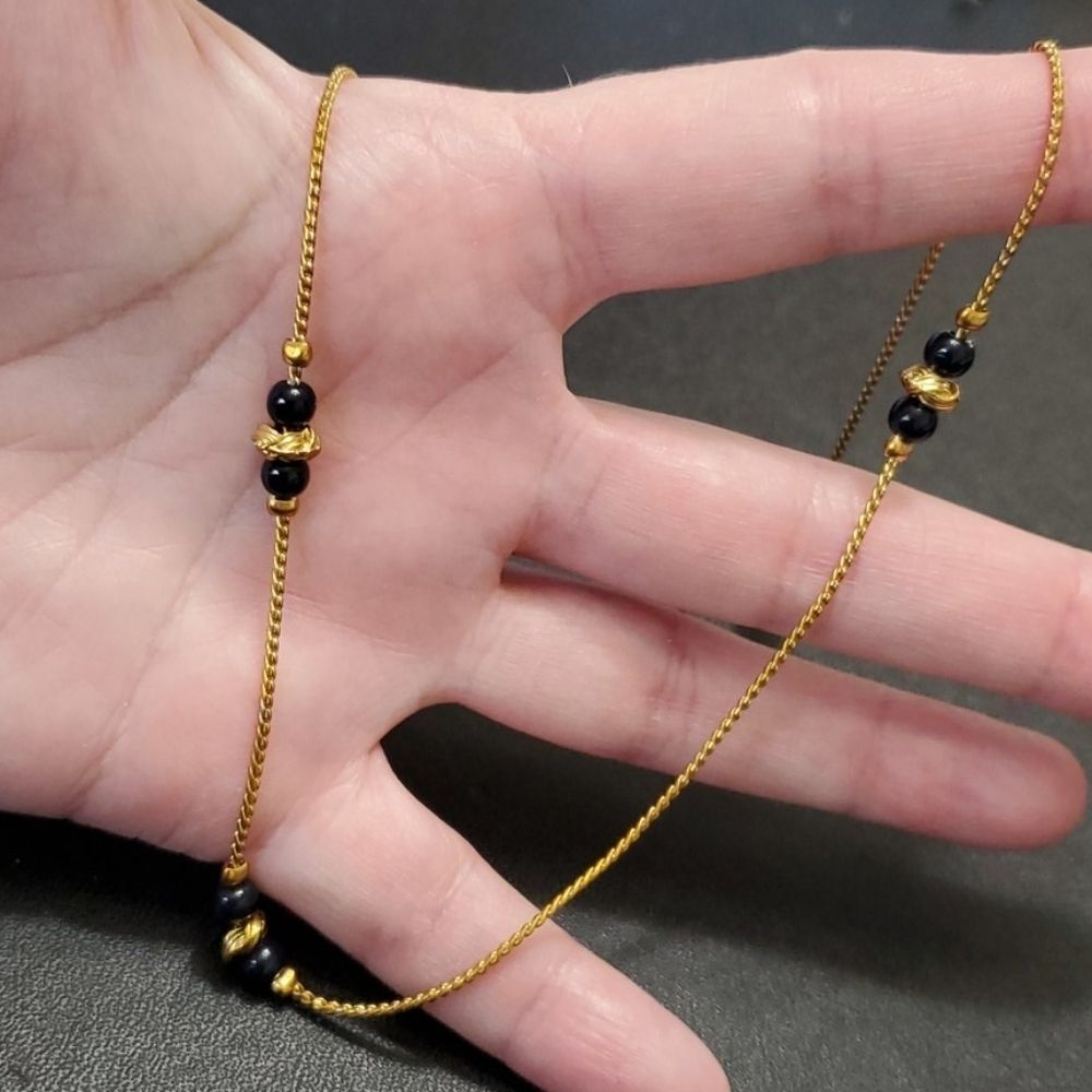 Gold tone dainty bead necklace 17" - Picture 9 of 10